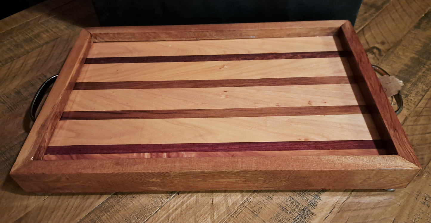 Serving tray with sides