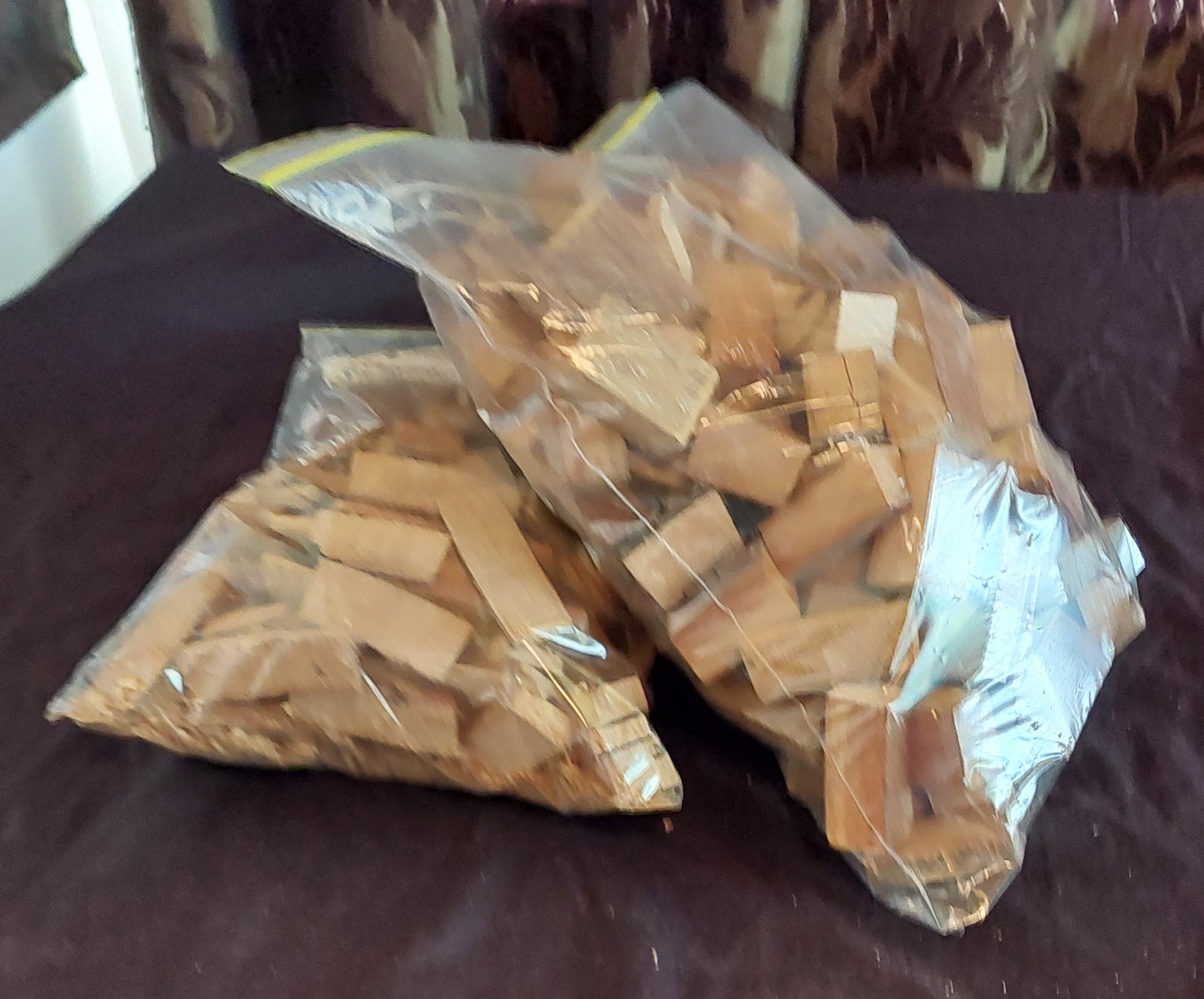 Oak wine barrel shavings & pieces